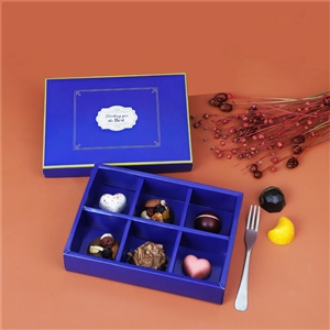 [0111045] กล่องใส่ขนม กล่องใส่เบเกอรี่ บรรจุภัณฑ์ กล่องช็อกโกแลต 6 ช่อง พรีเมี่ยม บลู
