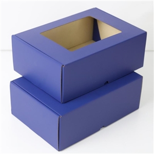[2415014] กล่องใส่ของขวัญ กล่องใส่ของรับไหว้ บรรจุภัณฑ์ กล่องลูกฟูกพรีเมี่ยม มีหน้าต่าง สีโคบอลต์ บลู 17x25x9 cm.