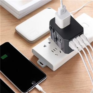 รับสกรีน ปลั๊ก Travel Universal Adapter 4 USB +1 Type-C 5V,3.0A ปลั๊กทั่วโลก ท่องเที่ยวปลั๊กแปลง